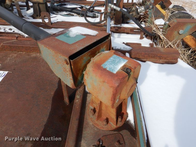 image for item DN2661 2001 Bush Wacker T-180  batwing rotary mower