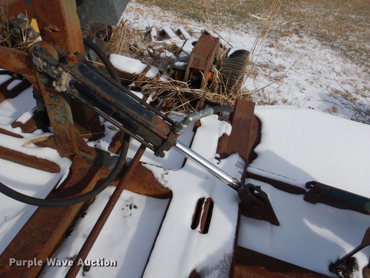 image for item DN2661 2001 Bush Wacker T-180  batwing rotary mower