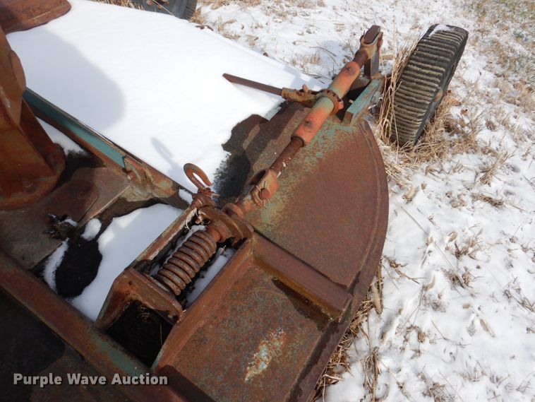 image for item DN2661 2001 Bush Wacker T-180  batwing rotary mower