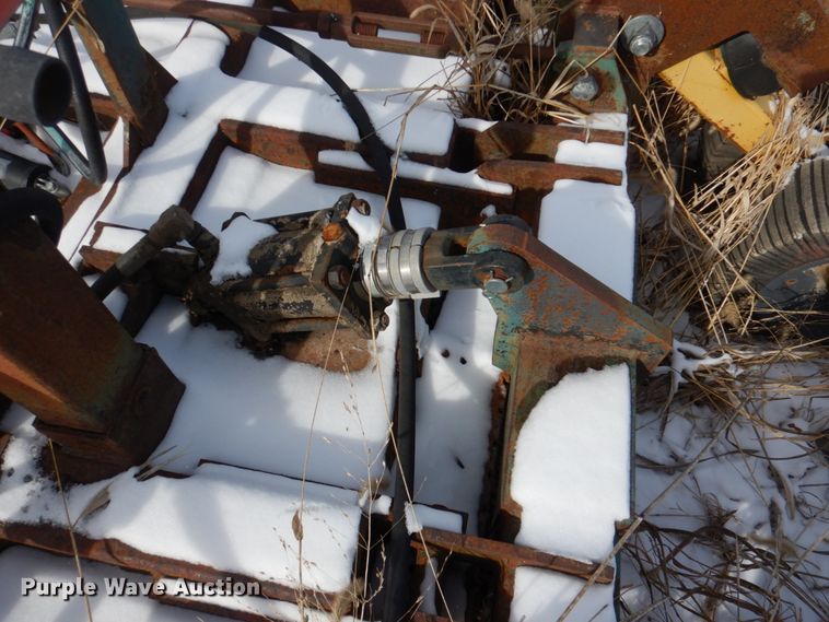 image for item DN2661 2001 Bush Wacker T-180  batwing rotary mower