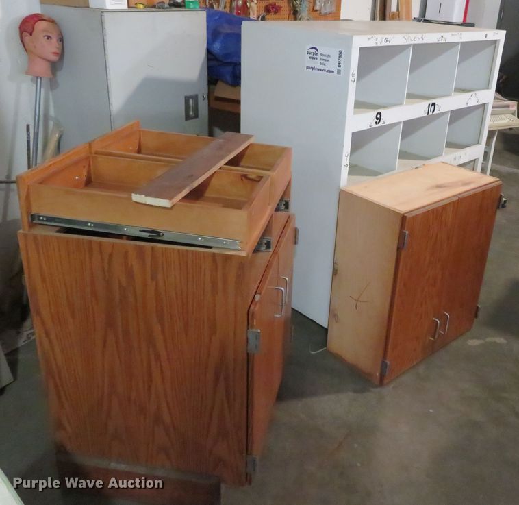 image for item DN7866 (3) cabinets