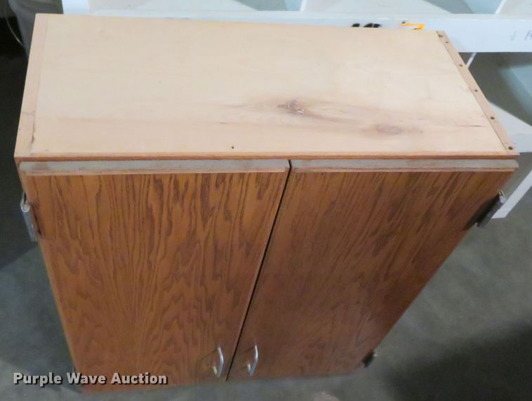 image for item DN7866 (3) cabinets