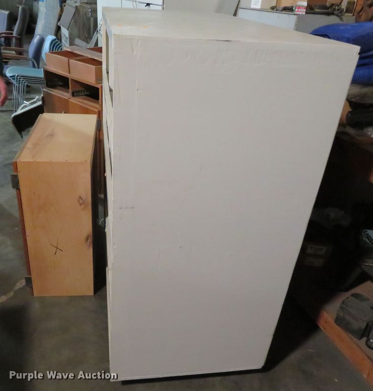 image for item DN7866 (3) cabinets