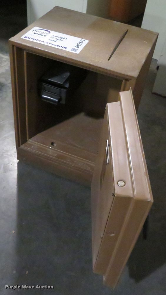 image for item DN7871 Meilink  safe