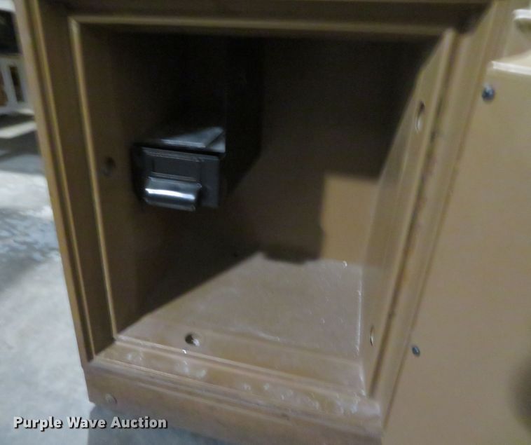 image for item DN7871 Meilink  safe