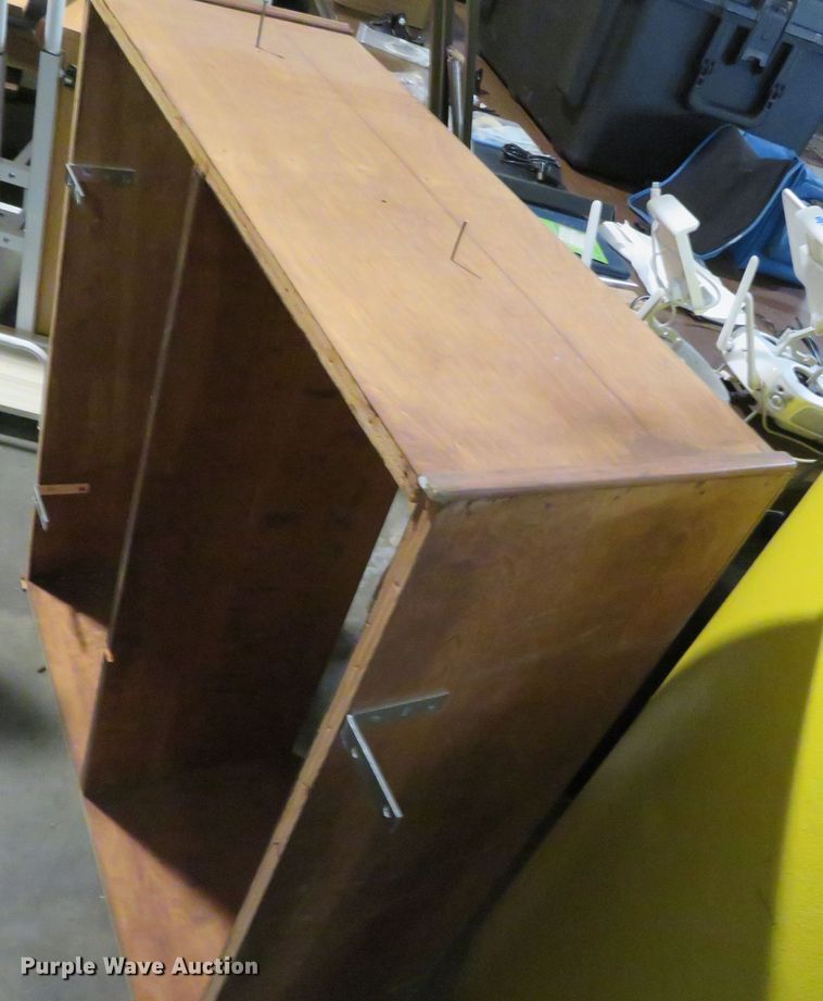 image for item DN7872 Office supplies and equipment