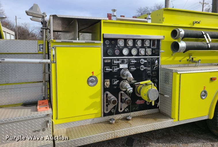 image for item GB9180 1974 Pierce A1823-301  pumper fire truck