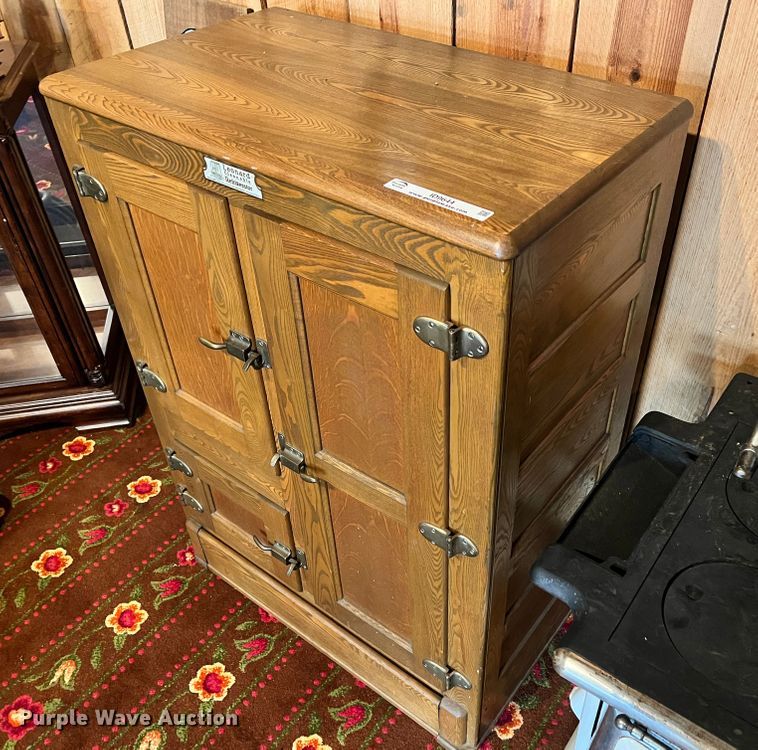 image for item ID9644 Leonard  refrigerator