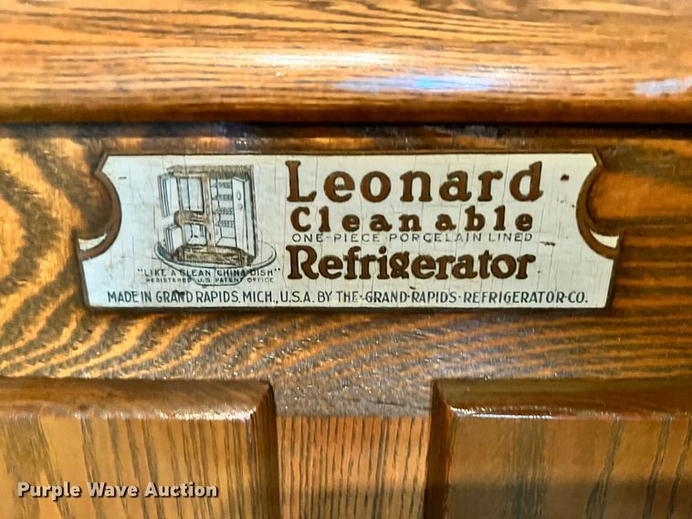 image for item ID9644 Leonard  refrigerator