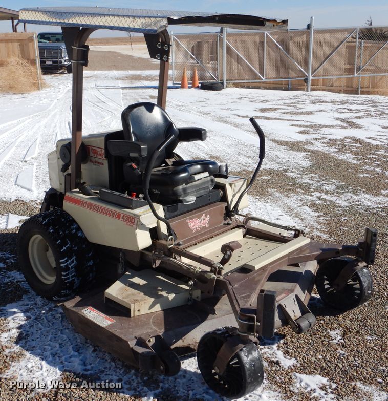 image for item IE9526 2013 Grasshopper 430D  ZTR lawn mower