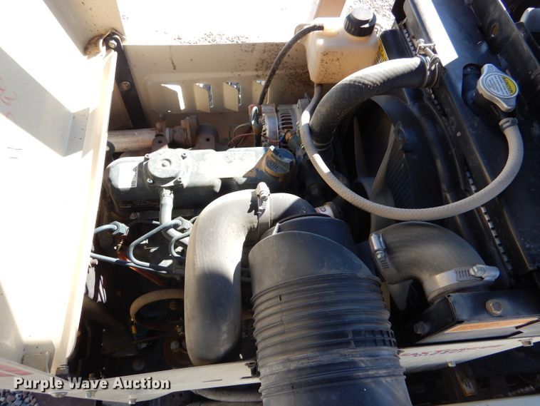 image for item IE9526 2013 Grasshopper 430D  ZTR lawn mower