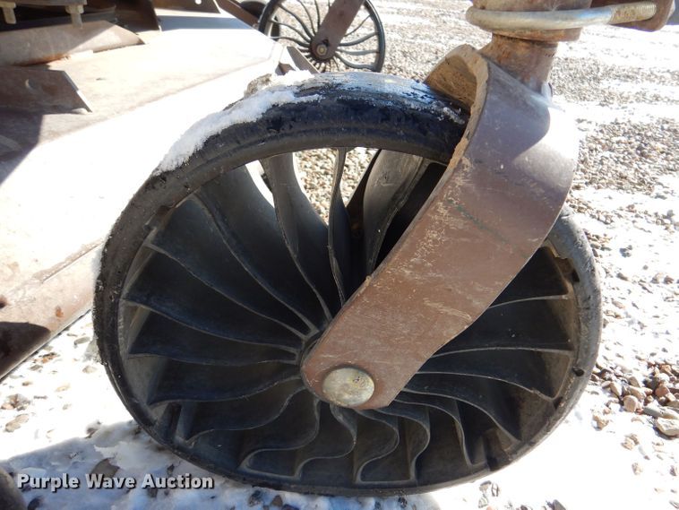 image for item IE9526 2013 Grasshopper 430D  ZTR lawn mower