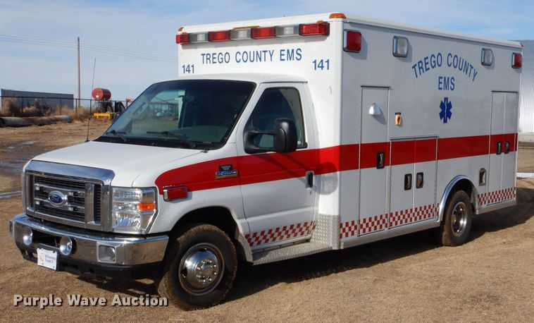 image for item IE9533 2008 Ford E450 Super Duty  ambulance