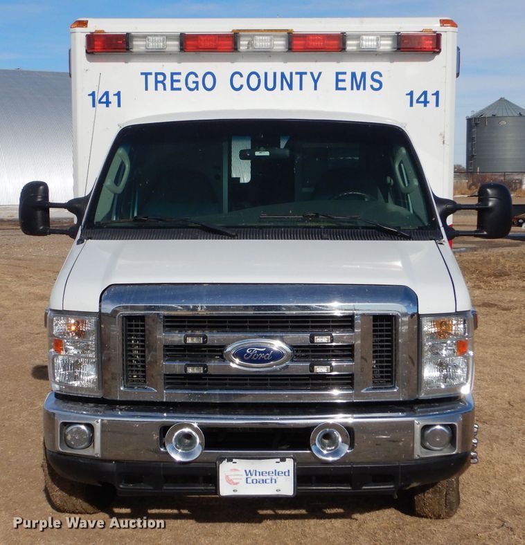image for item IE9533 2008 Ford E450 Super Duty  ambulance
