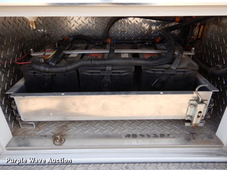 image for item IE9533 2008 Ford E450 Super Duty  ambulance