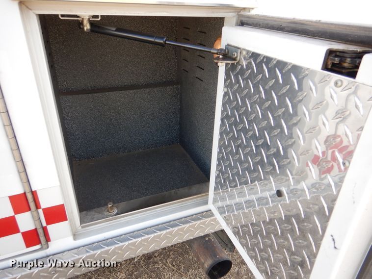 image for item IE9533 2008 Ford E450 Super Duty  ambulance