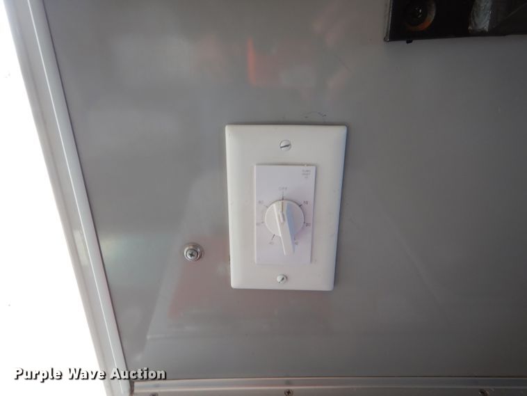 image for item IE9533 2008 Ford E450 Super Duty  ambulance