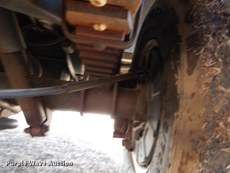 image for item IE9533 2008 Ford E450 Super Duty  ambulance