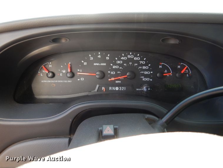 image for item IE9533 2008 Ford E450 Super Duty  ambulance