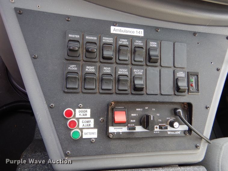 image for item IE9533 2008 Ford E450 Super Duty  ambulance