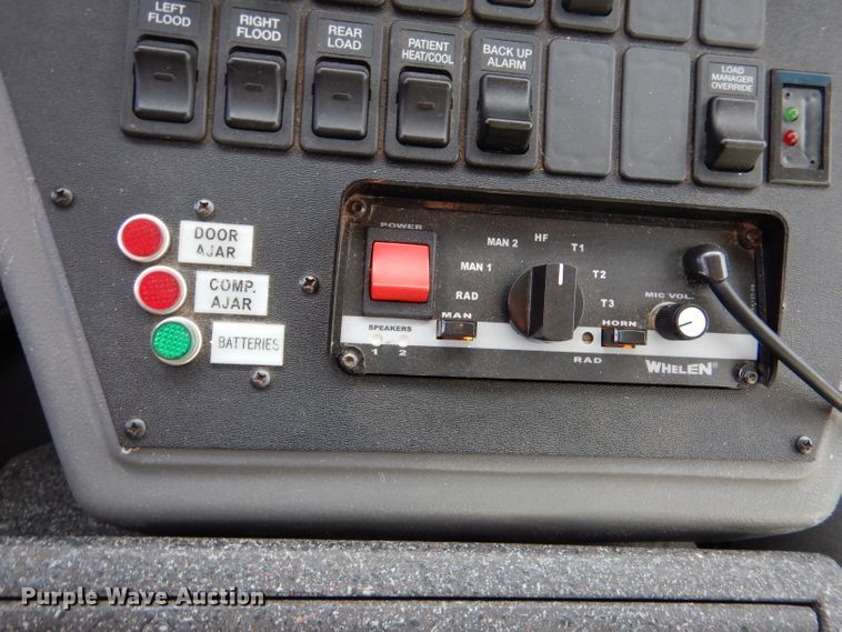 image for item IE9533 2008 Ford E450 Super Duty  ambulance