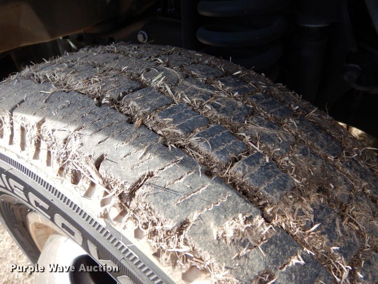 image for item IE9533 2008 Ford E450 Super Duty  ambulance