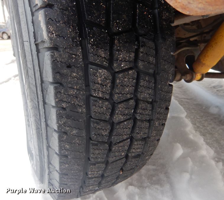 image for item IE9534 1999 Chevrolet Suburban C1500  SUV