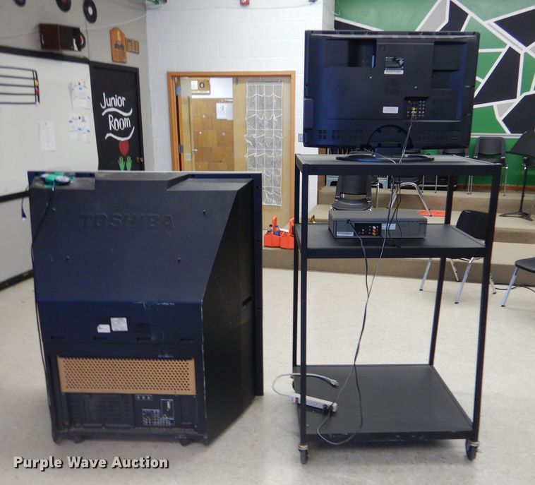 image for item IE9536 (2) televisions