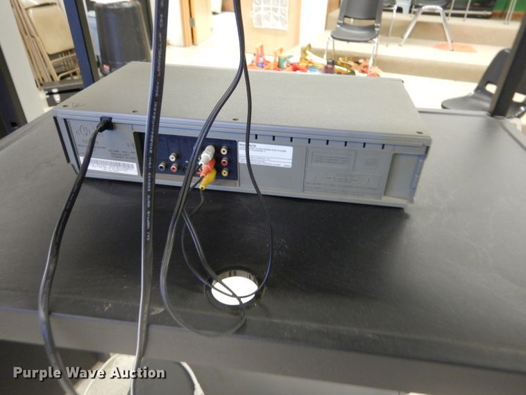 image for item IE9536 (2) televisions