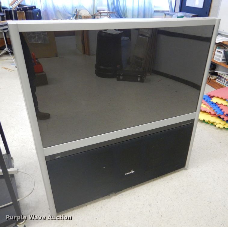 image for item IE9536 (2) televisions