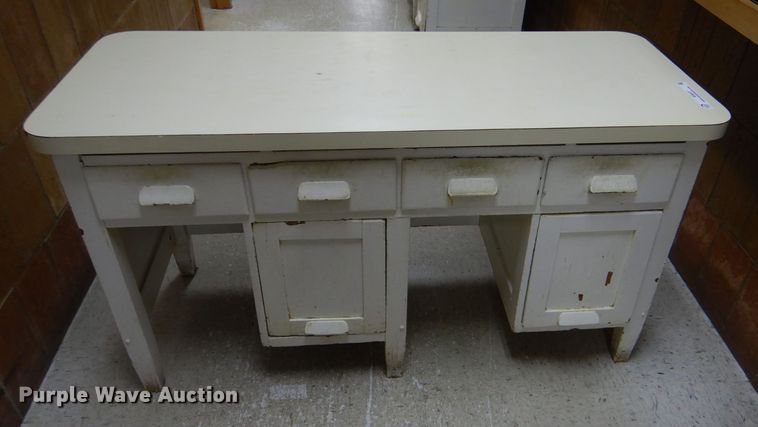 image for item IE9537 (3) wood desks