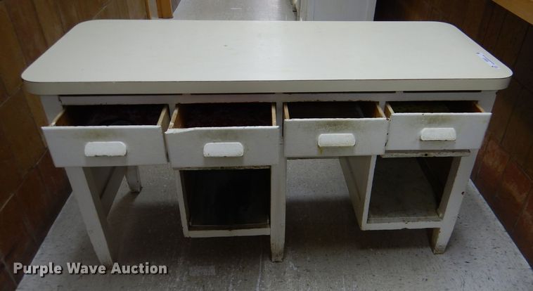 image for item IE9537 (3) wood desks