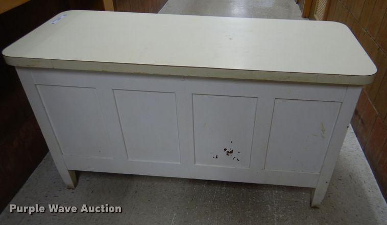 image for item IE9537 (3) wood desks