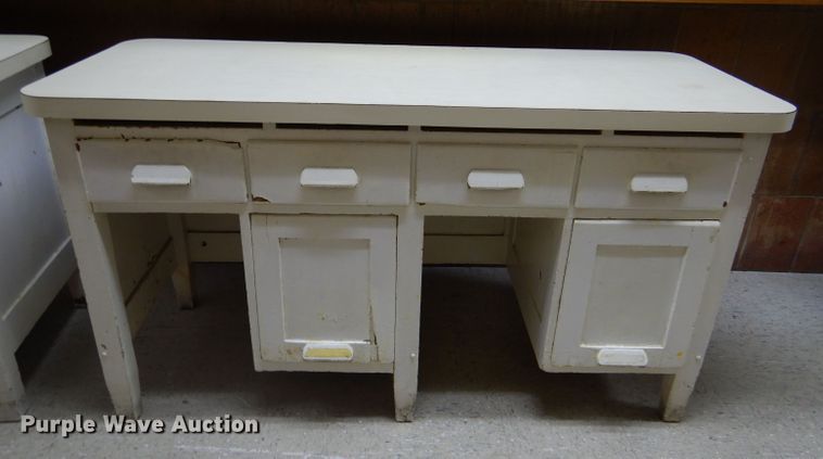 image for item IE9537 (3) wood desks