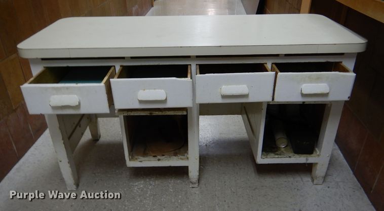 image for item IE9537 (3) wood desks