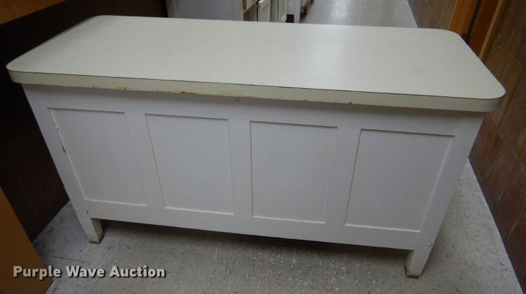 image for item IE9537 (3) wood desks