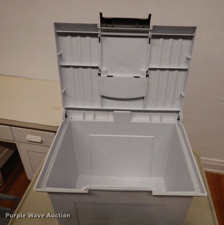 image for item IE9538 Office supplies