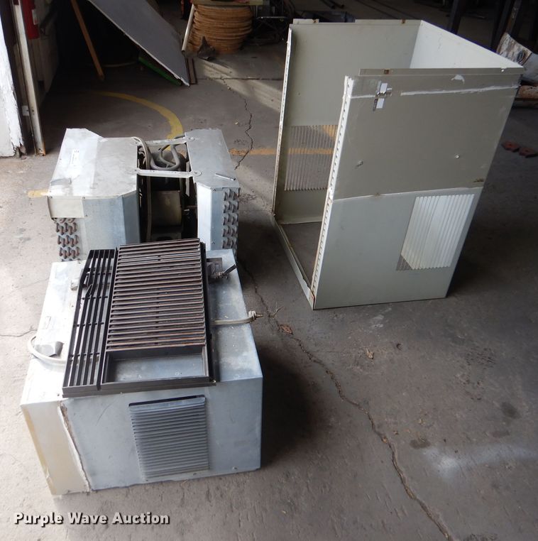 image for item IE9539 (2) AC units