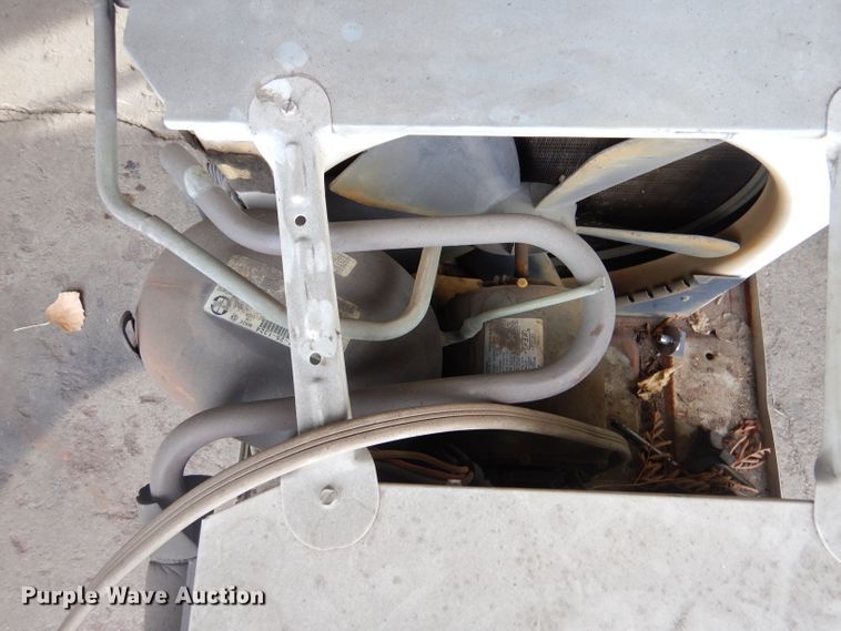 image for item IE9539 (2) AC units