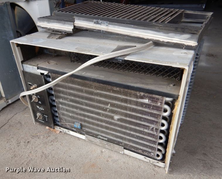 image for item IE9539 (2) AC units