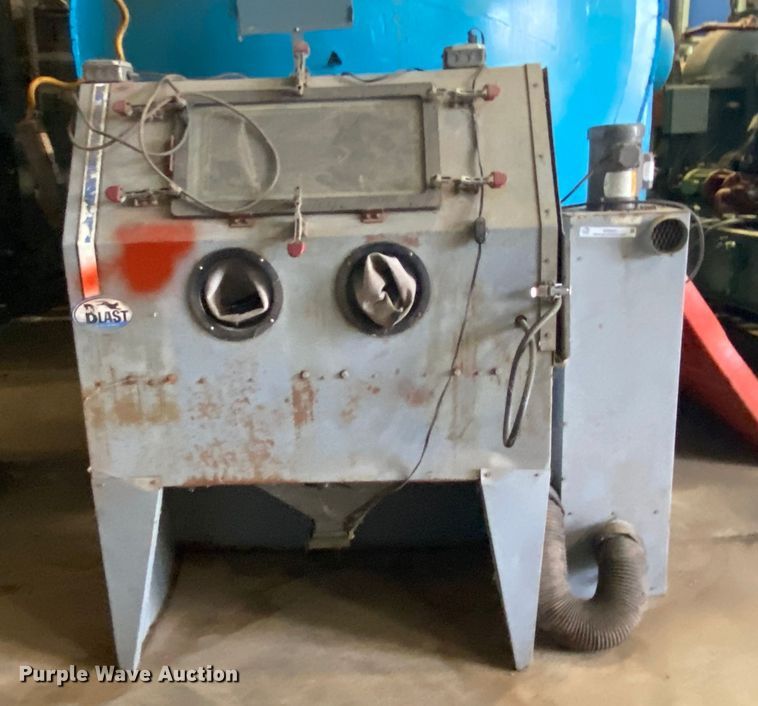 image for item IG9527 Sandblast cabinet