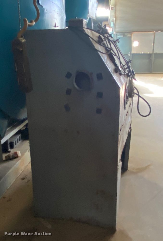 image for item IG9527 Sandblast cabinet