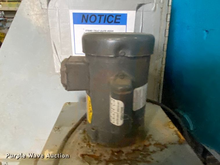 image for item IG9527 Sandblast cabinet