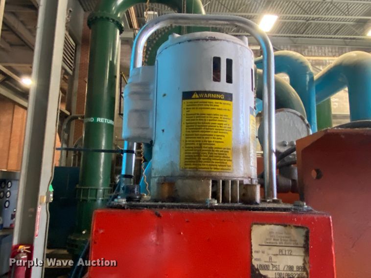 image for item IG9528 Hydraulic press