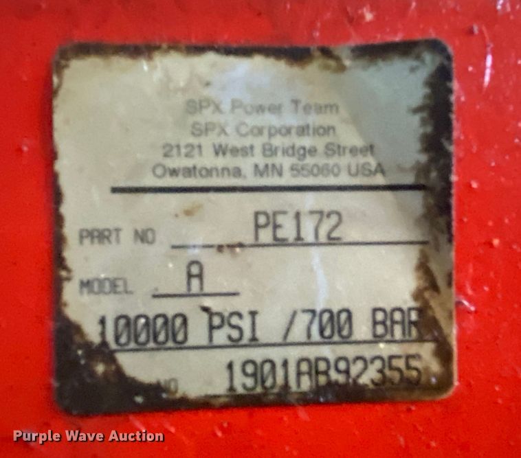 image for item IG9528 Hydraulic press