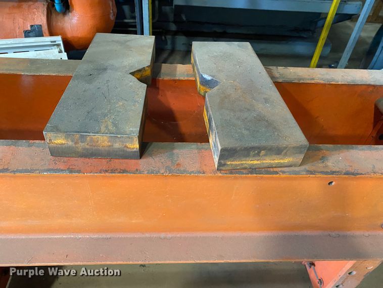 image for item IG9528 Hydraulic press