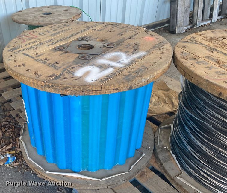 image for item IG9583 Rolls of cable