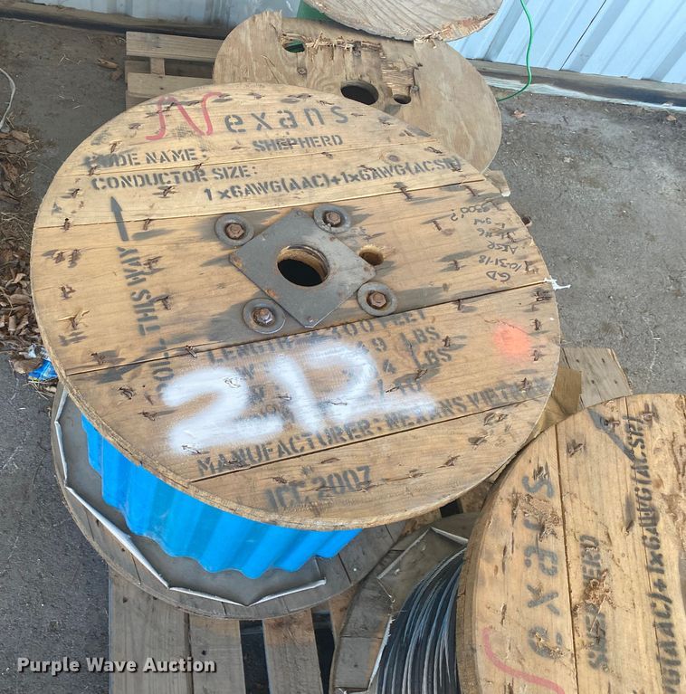 image for item IG9583 Rolls of cable