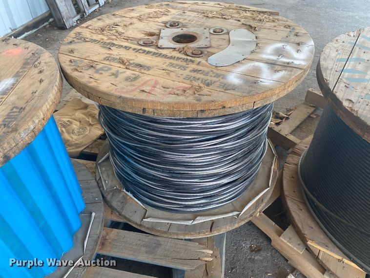 image for item IG9583 Rolls of cable