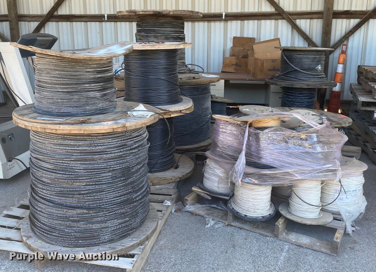 image for item IG9585 Rolls of cable